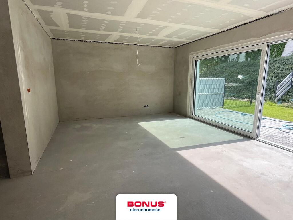 Bliźniak Z garażem Prawy Deweloperka 4 sypialnie (13)