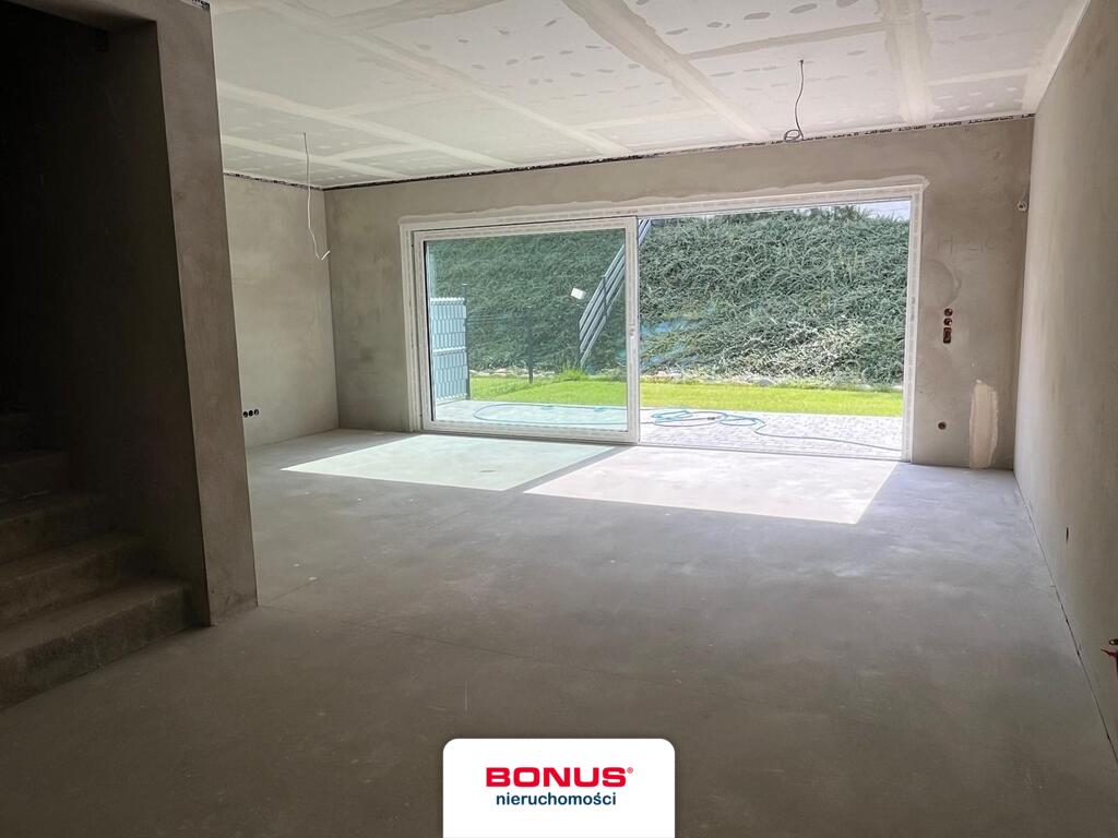 Bliźniak Z garażem Lewy Deweloperka 4 sypialnie (5)