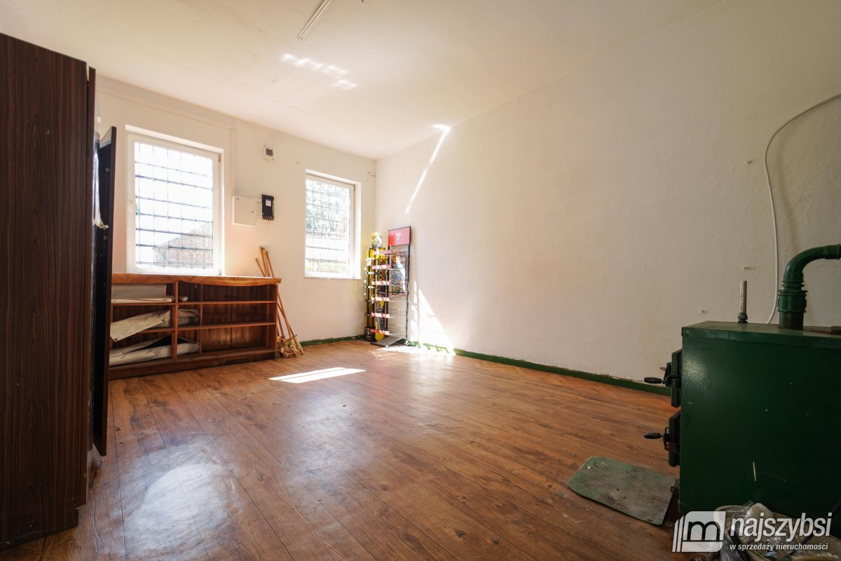 Mechowo - duży budynek mieszkalno-usługowy na sprz (13)