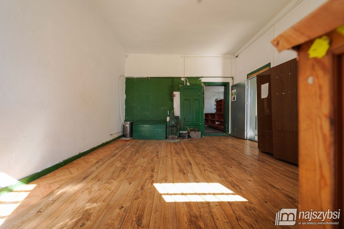 Mechowo - duży budynek mieszkalno-usługowy na sprz (14)