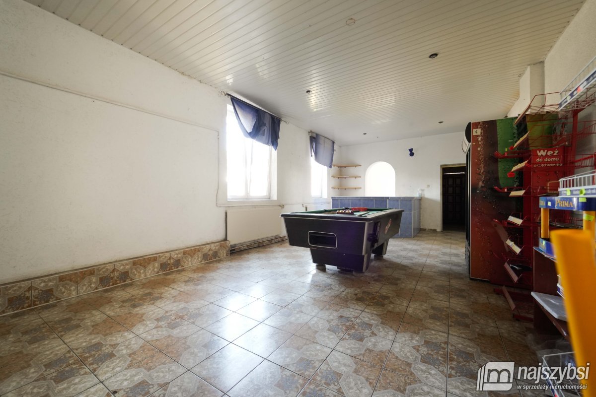 Mechowo - duży budynek mieszkalno-usługowy na sprz (16)