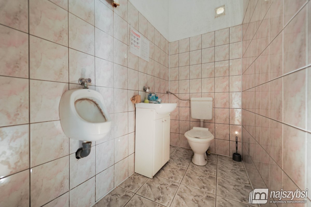 Mechowo - duży budynek mieszkalno-usługowy na sprz (21)