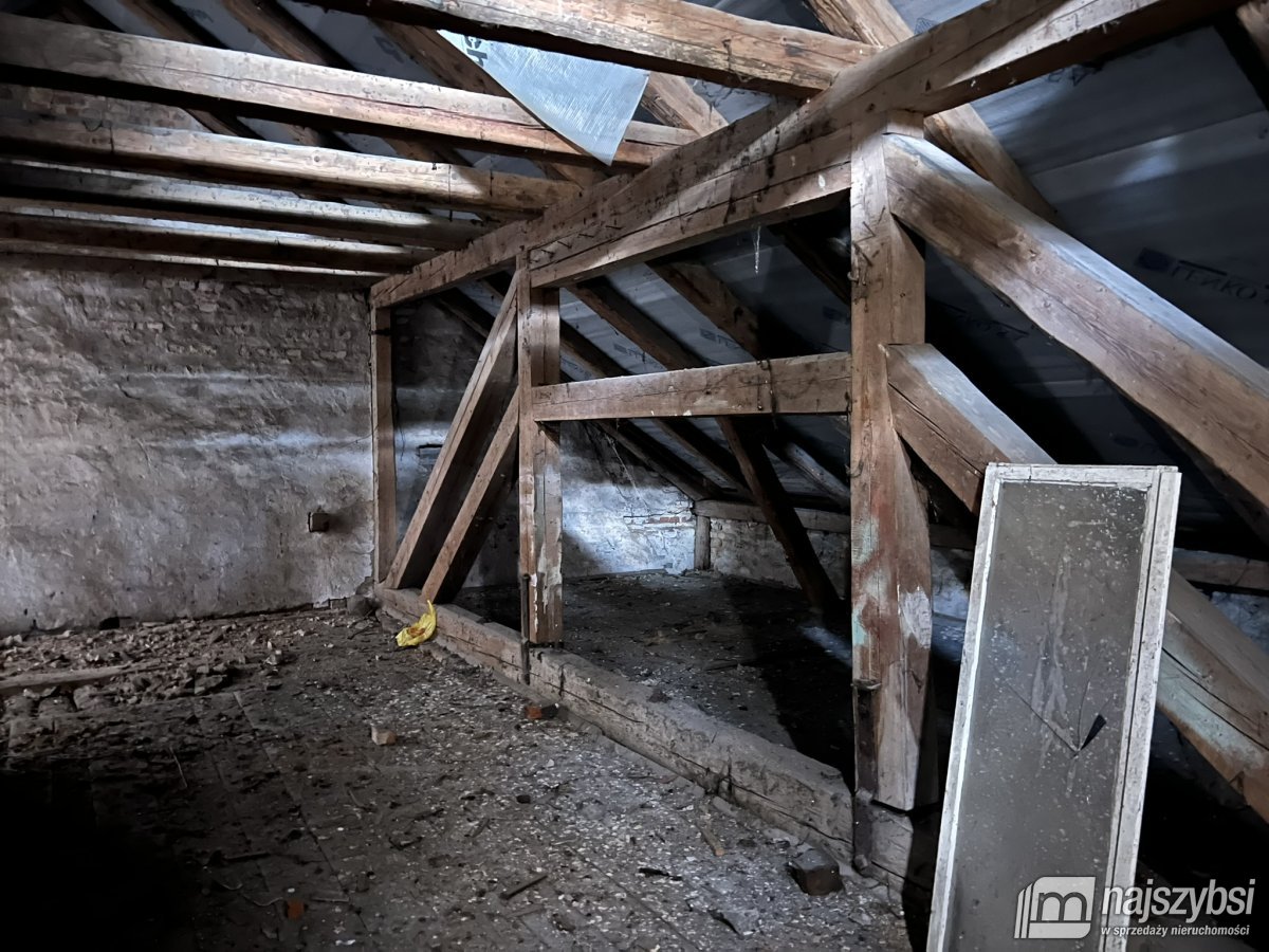 Mechowo - duży budynek mieszkalno-usługowy na sprz (28)