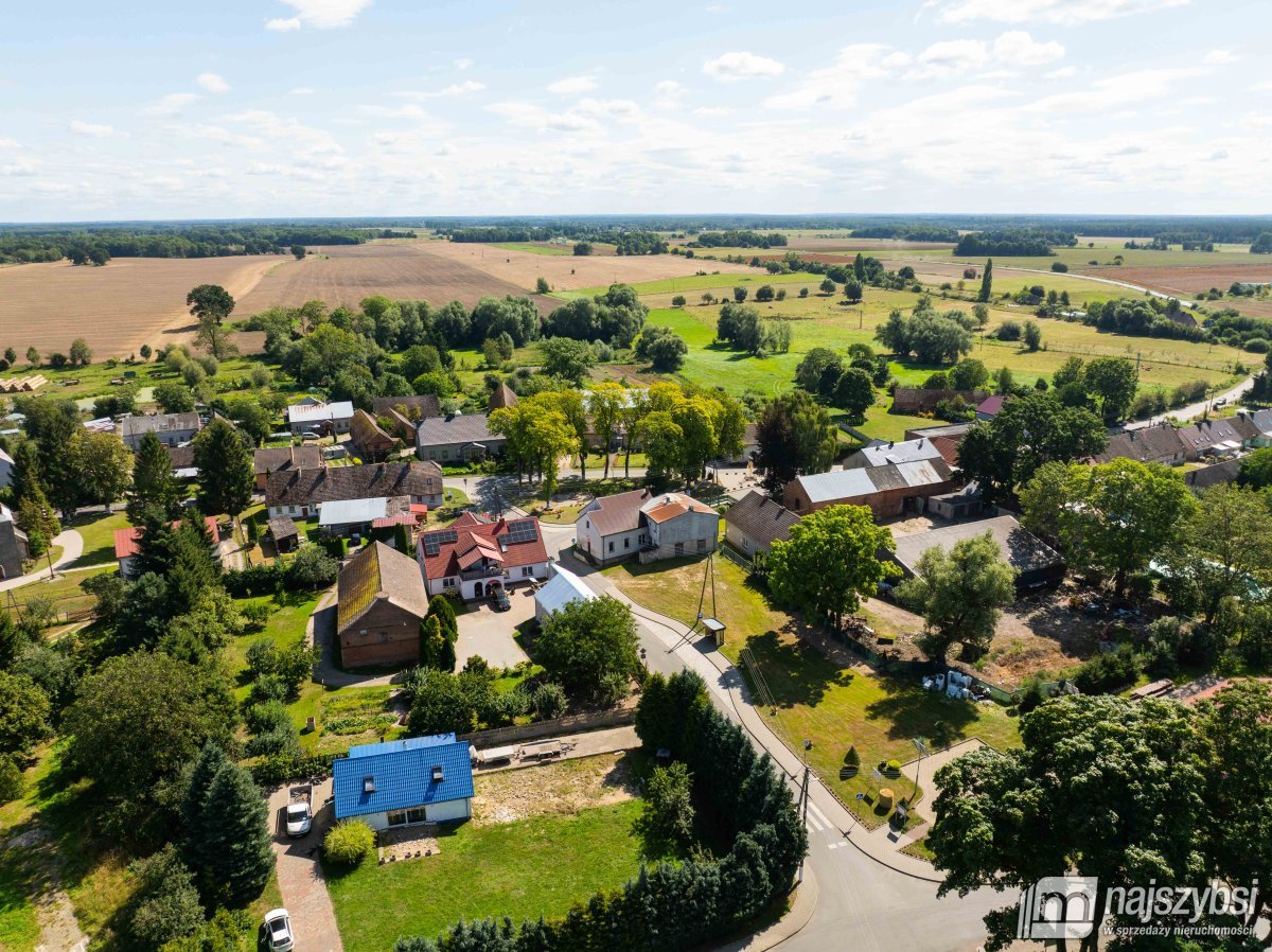 Mechowo - duży budynek mieszkalno-usługowy na sprz (4)