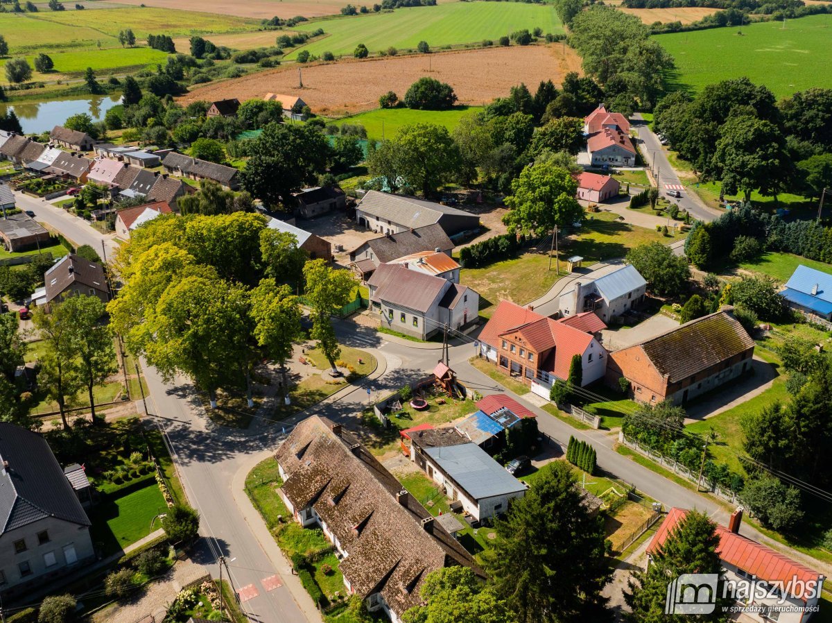 Mechowo - duży budynek mieszkalno-usługowy na sprz (5)
