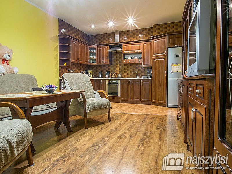 Piękne mieszkanie z miejscem postojowym (1)