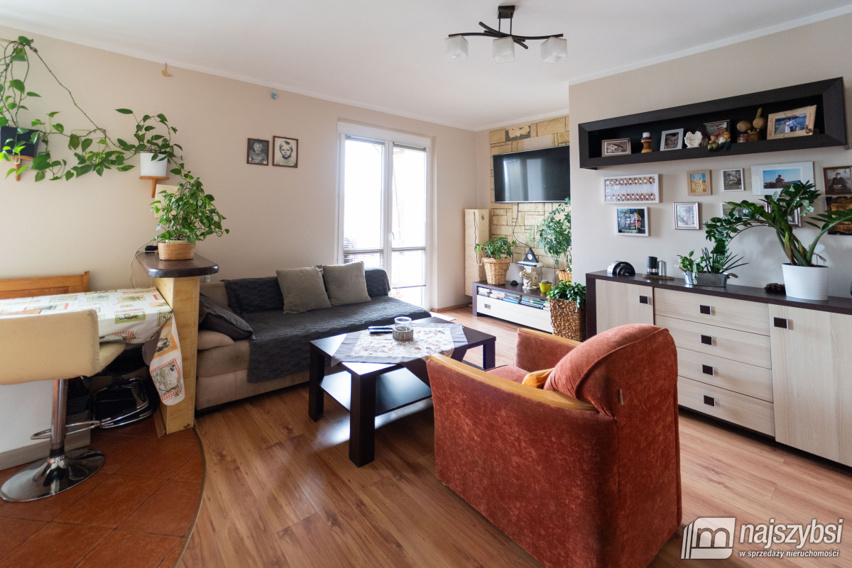 Choszczno - przestronne i słoneczne mieszkanie (1)