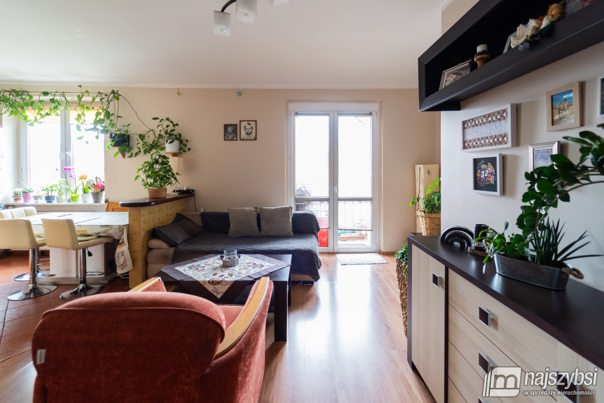 Choszczno - przestronne i słoneczne mieszkanie (3)