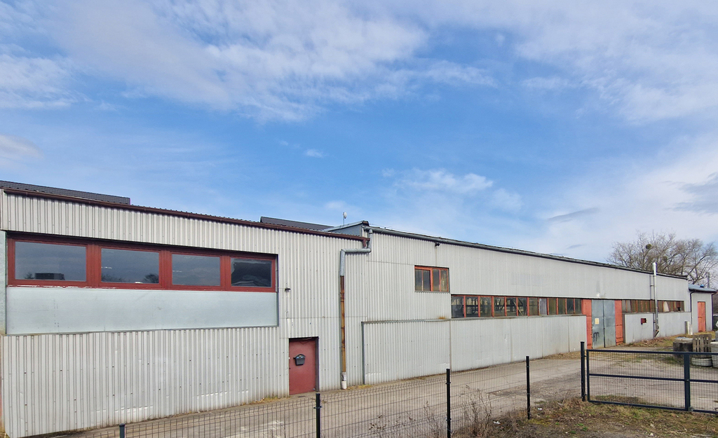 Hala magazyn.-prod. z zapleczem i wolnym terenem (1)