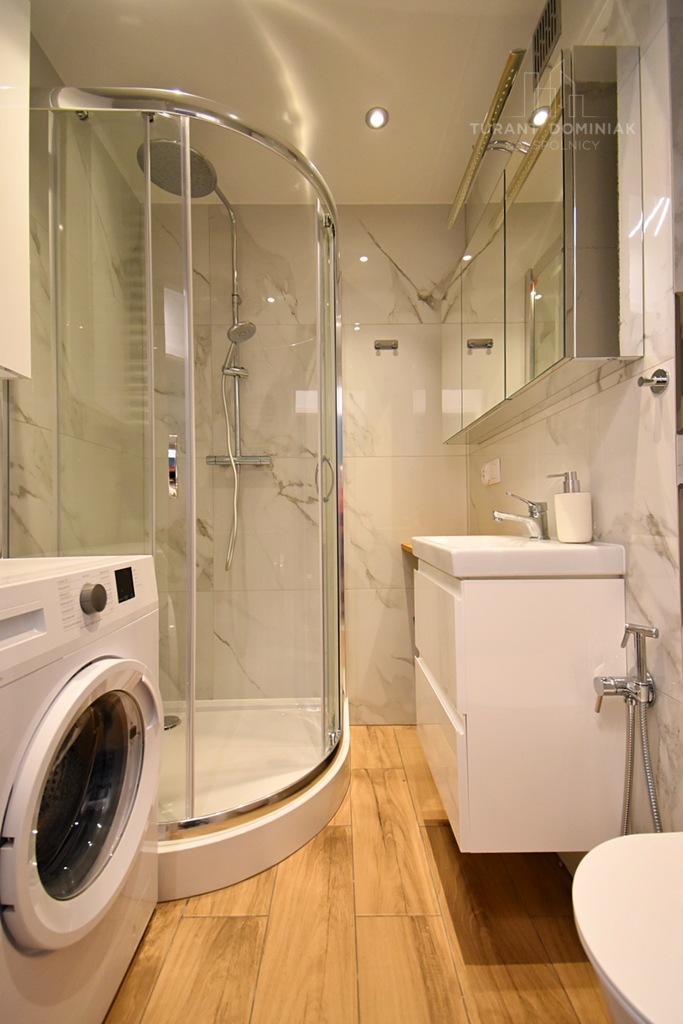 Dwupokojowe mieszkanie po kapitalnym remoncie (9)