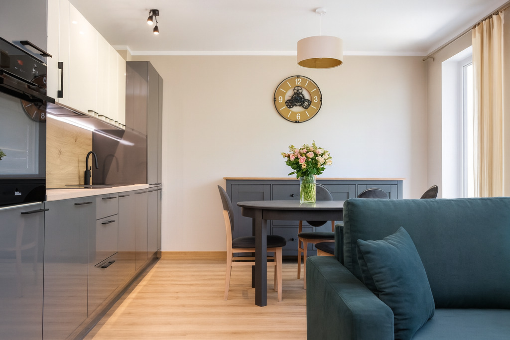 3 pokoje apartament wykonczony pod klucz (1)