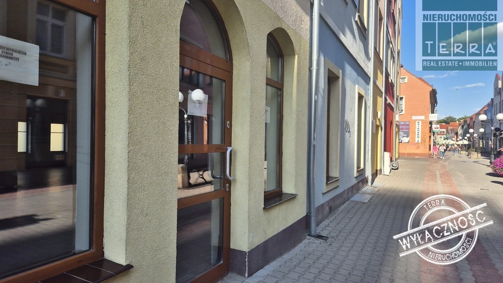 Zespół kamienic na starówce. (11)