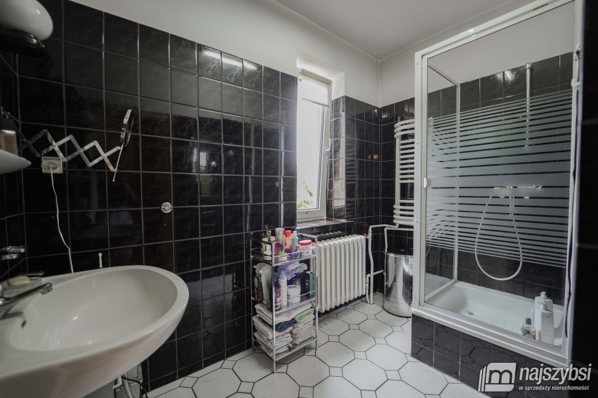 Trzcinna - duży dom w pięknej okolicy (16)