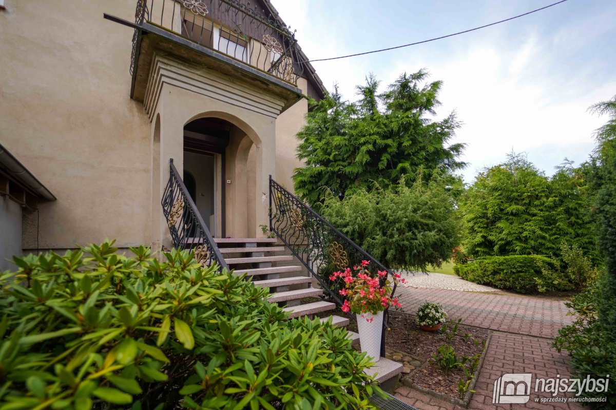 Trzcinna - duży dom w pięknej okolicy (2)