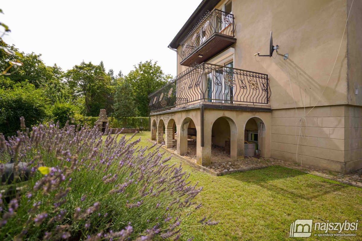 Trzcinna - duży dom w pięknej okolicy (8)