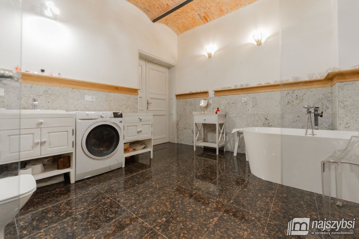 Płoty -komfortowe mieszkanie 87,92m2 z garażem  (21)