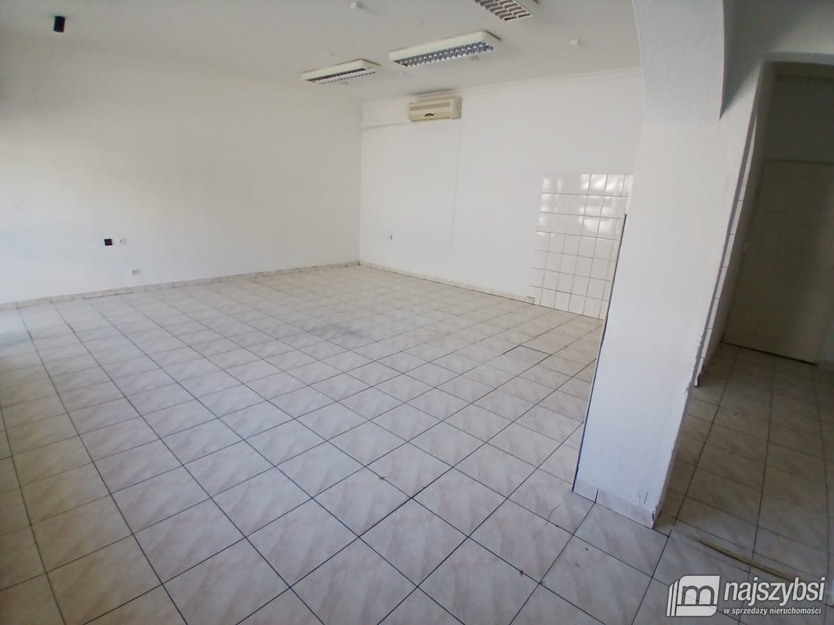 NOWOGARD-LOKAL/MIESZKANIE  54 M2 W CENTRUM  (20)