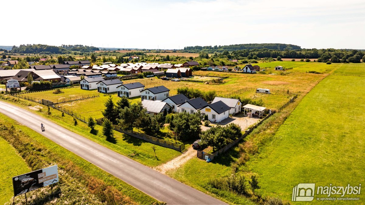 Jezierzany- kompleks domków nad morzem (4)