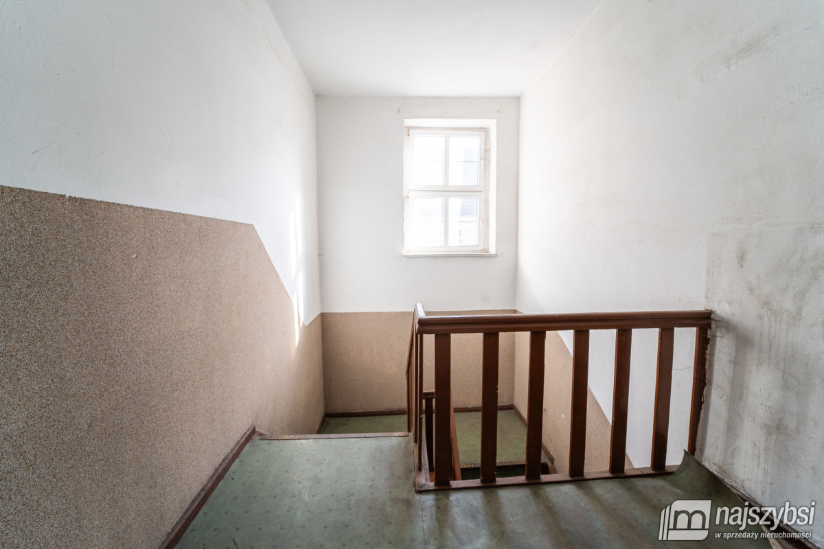 Kamienica w samym centrum Trzebiatowa  (13)