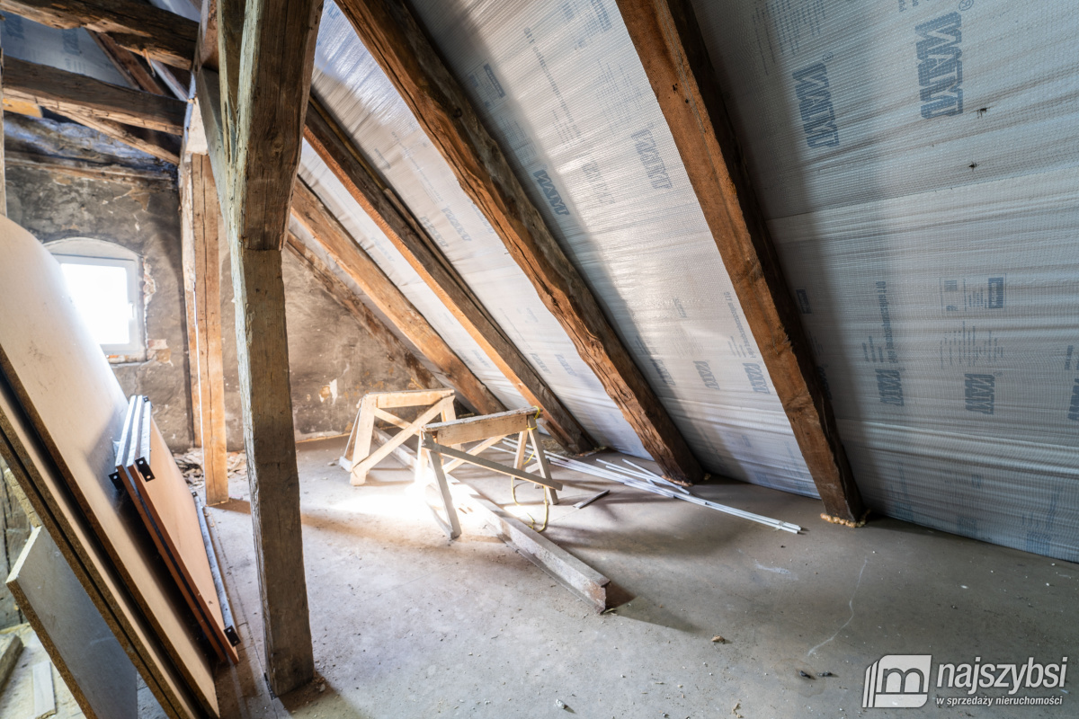 Kamienica w samym centrum Trzebiatowa  (19)