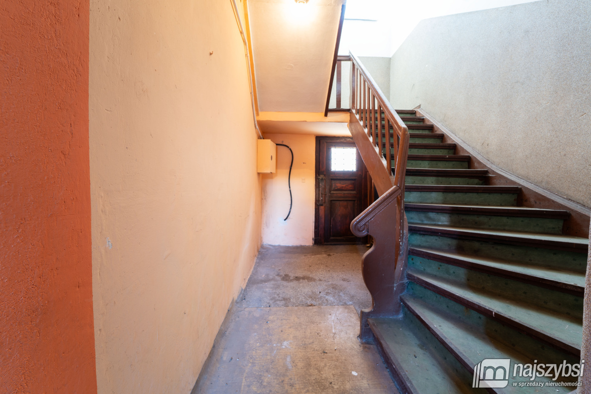 Kamienica w samym centrum Trzebiatowa  (20)