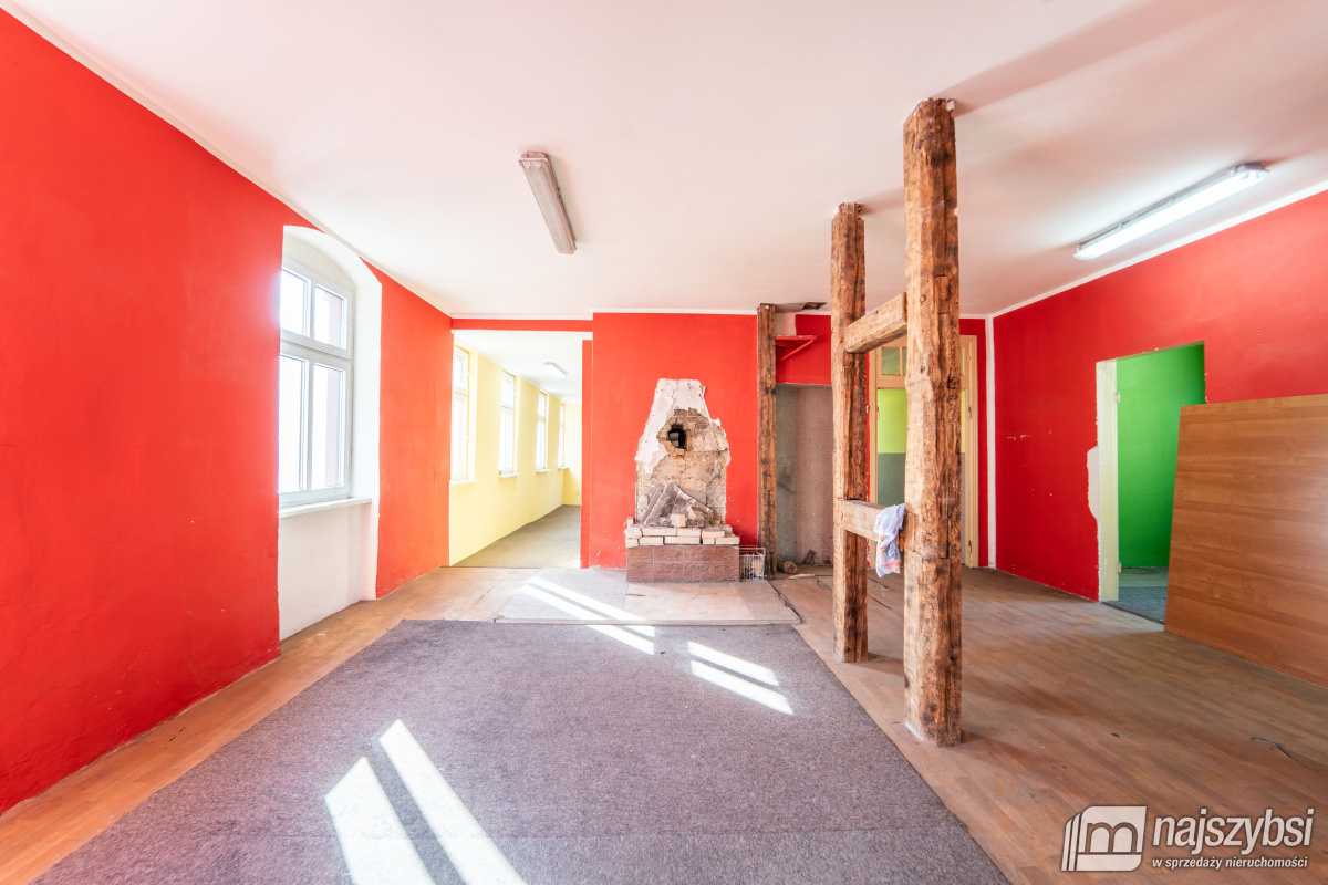 Kamienica w samym centrum Trzebiatowa  (6)