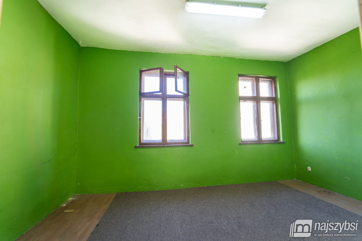 Kamienica w samym centrum Trzebiatowa  (8)