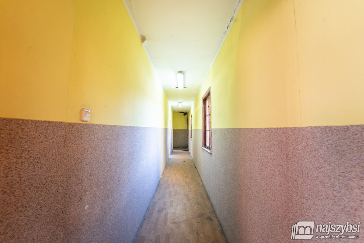 Kamienica w samym centrum Trzebiatowa  (9)