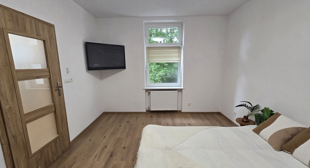 Komfortowe 2 pokoje po generalnym remoncie. (6)