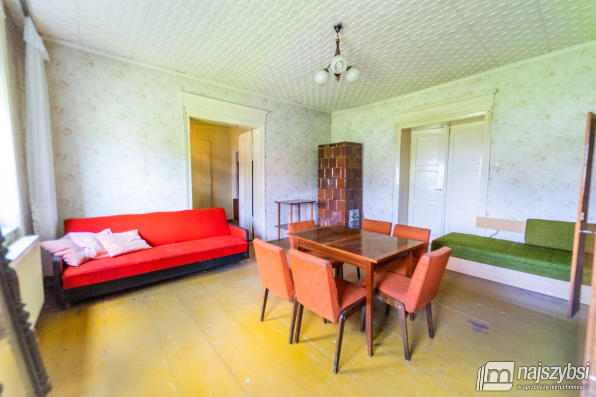 Dom z sadem na dużej działce. (3)