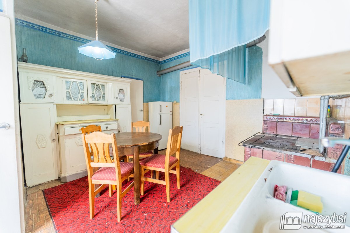 Dom z sadem na dużej działce. (4)