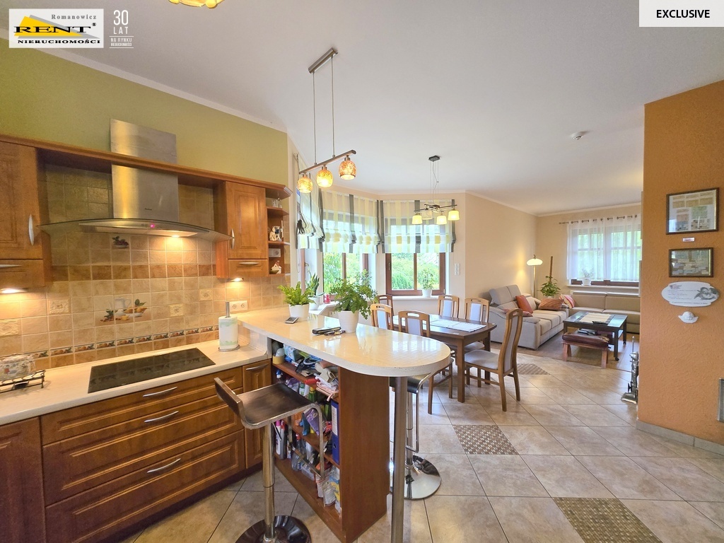 Dom z ogrodem, 6pokoi, 2garaże, wejście do lasu (6)