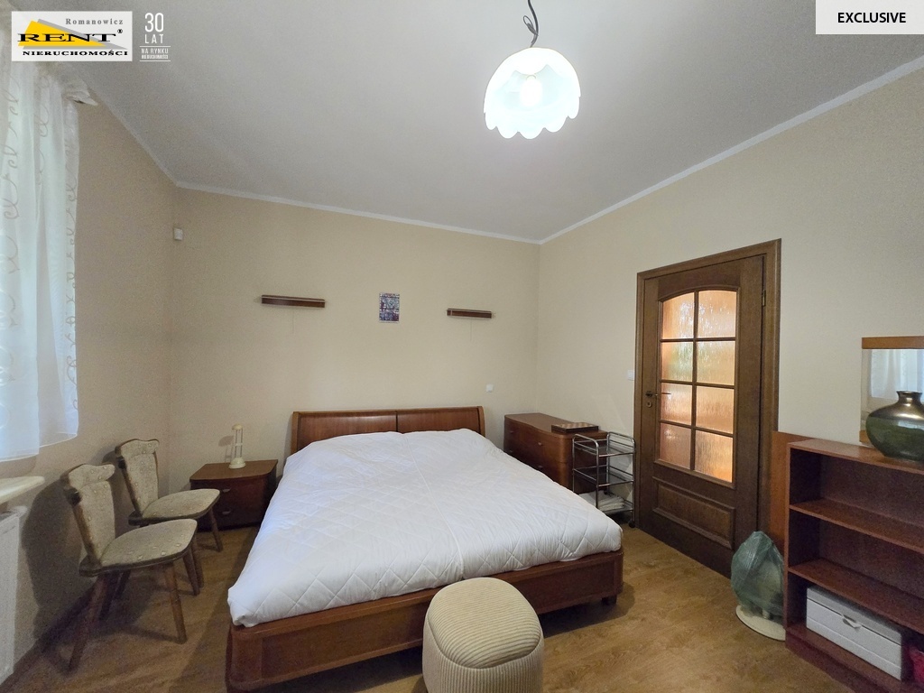 Dom z ogrodem, 6pokoi, 2garaże, wejście do lasu (7)