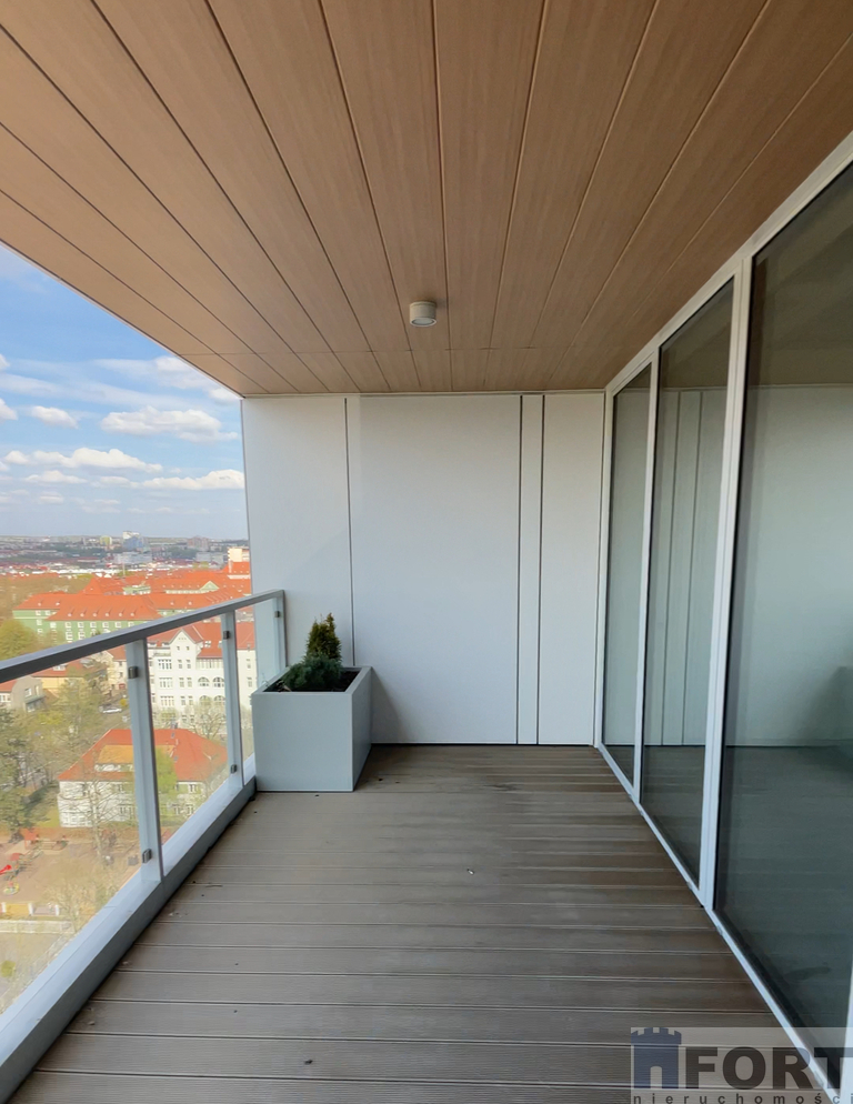 Sky Garden - 2 pokoje, loggia, pd-wsch (2)