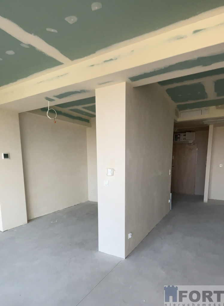 Sky Garden - 2 pokoje, loggia, pd-wsch (10)