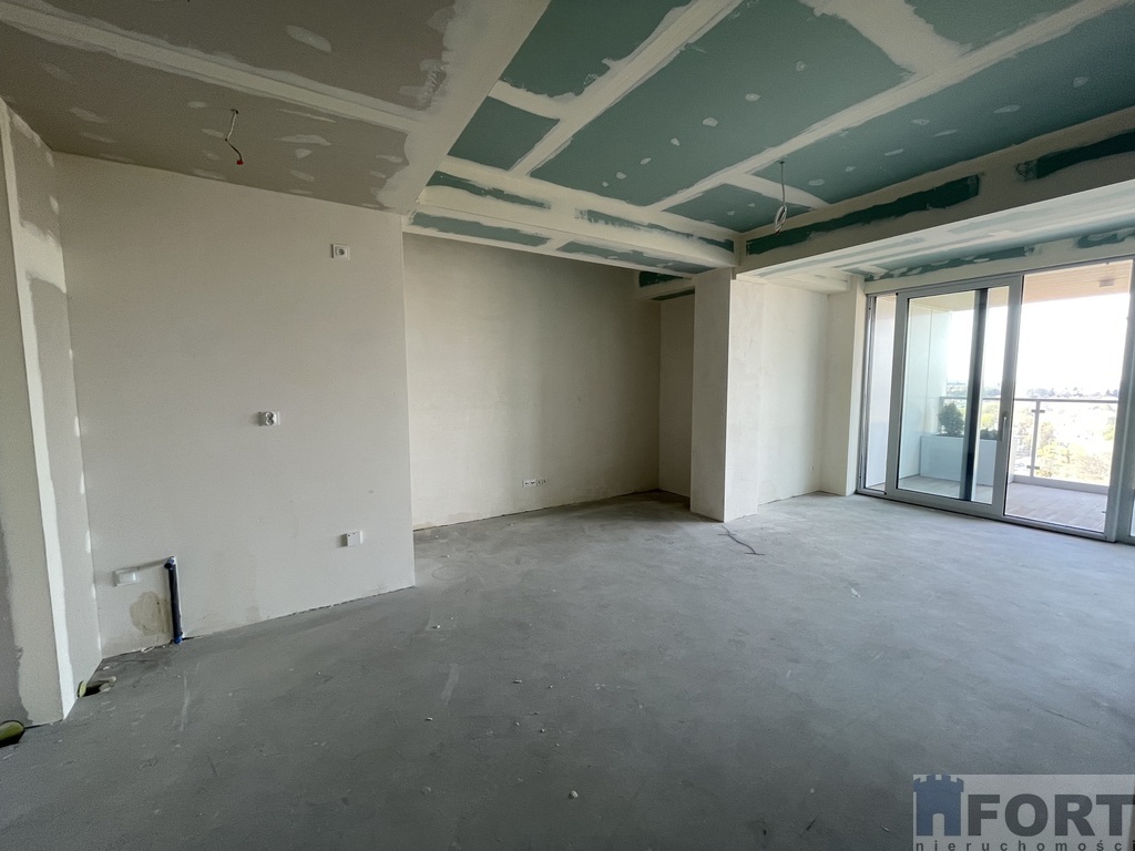 Sky Garden - 2 pokoje, loggia, pd-wsch (1)