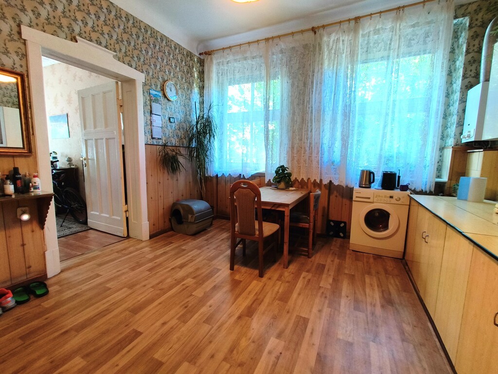 Zdroje, 2- pok. mieszkanie w urokliwej kamienicy. (5)