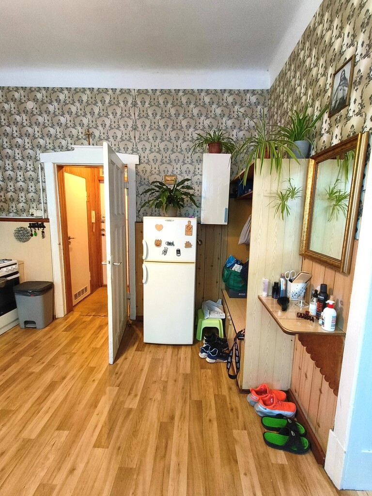 Zdroje, 2- pok. mieszkanie w urokliwej kamienicy. (6)