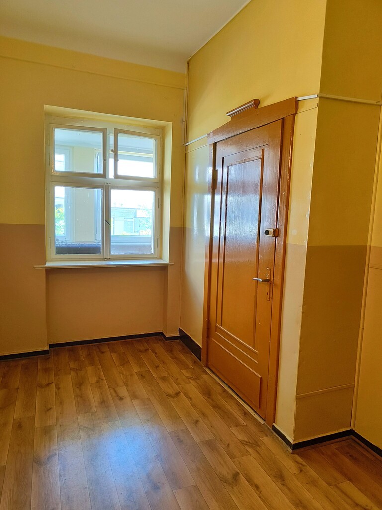 Zdroje, 2- pok. mieszkanie w urokliwej kamienicy. (10)