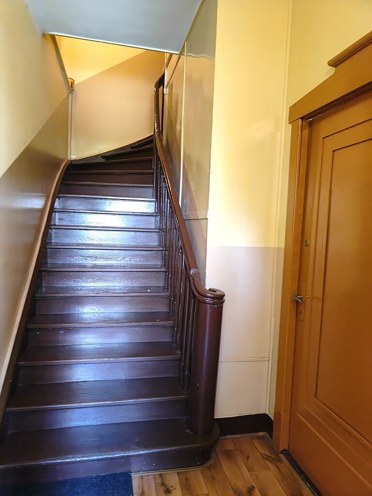 Zdroje, 2- pok. mieszkanie w urokliwej kamienicy. (11)