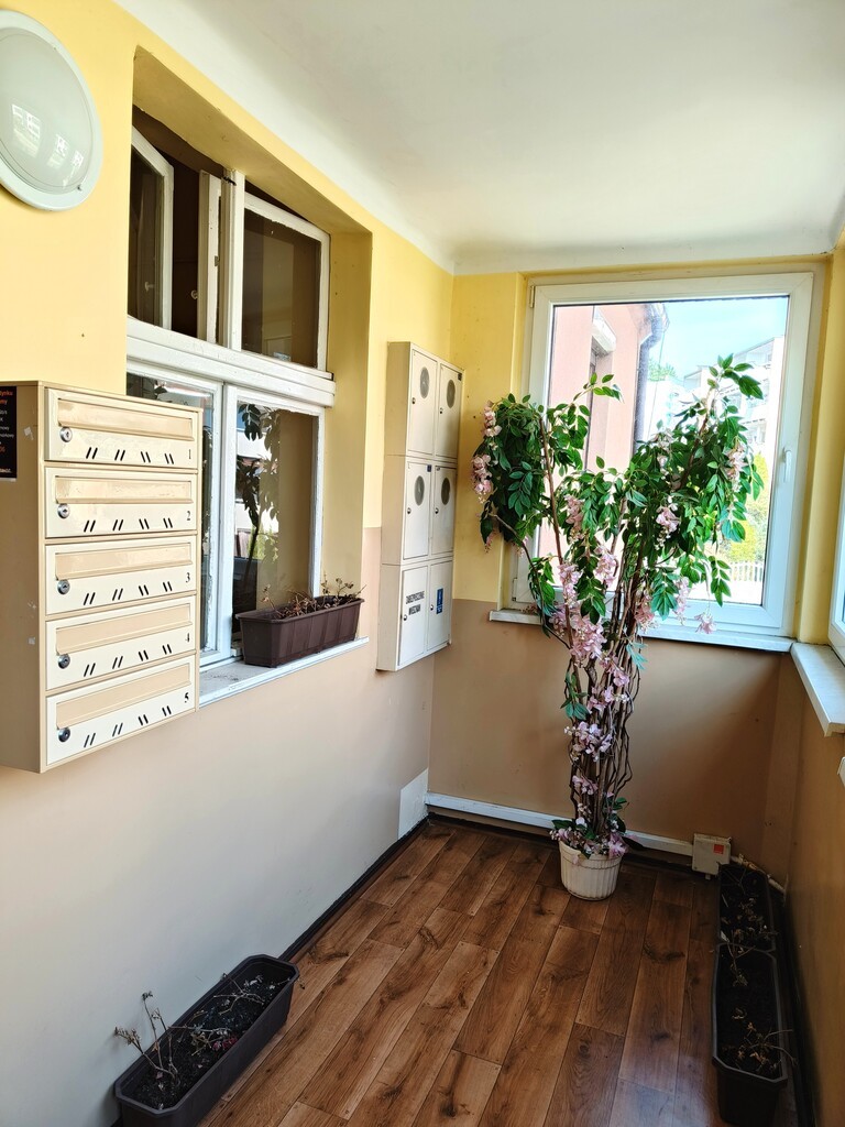 Zdroje, 2- pok. mieszkanie w urokliwej kamienicy. (12)