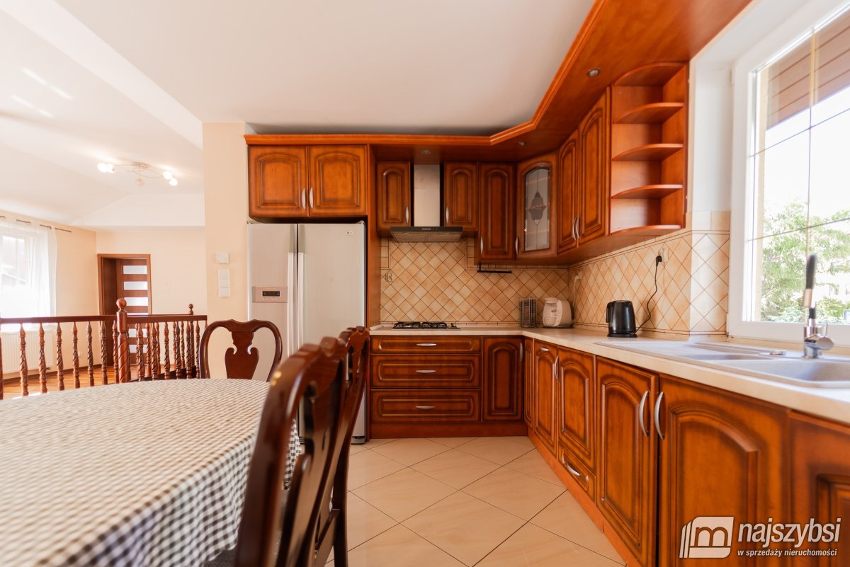 Goleniów- dom wolnostojący w centrum (14)