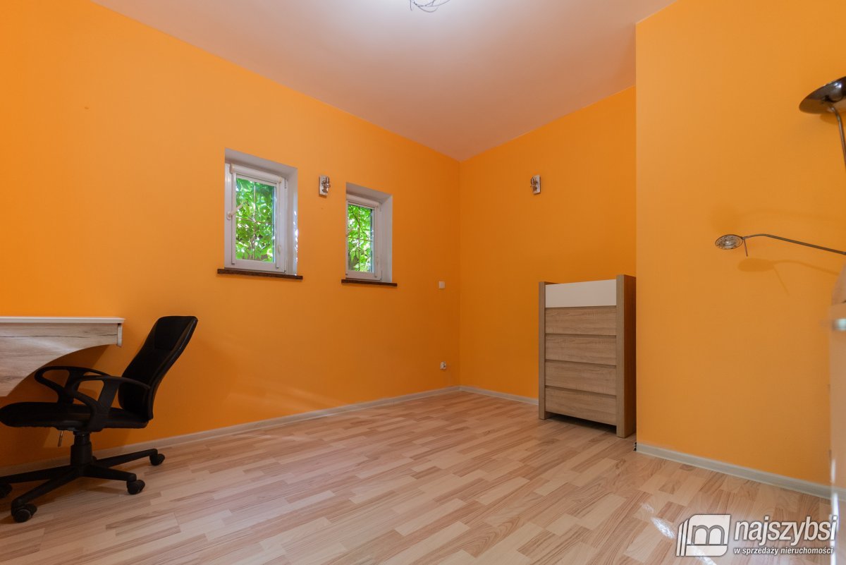 Goleniów- dom wolnostojący w centrum (21)