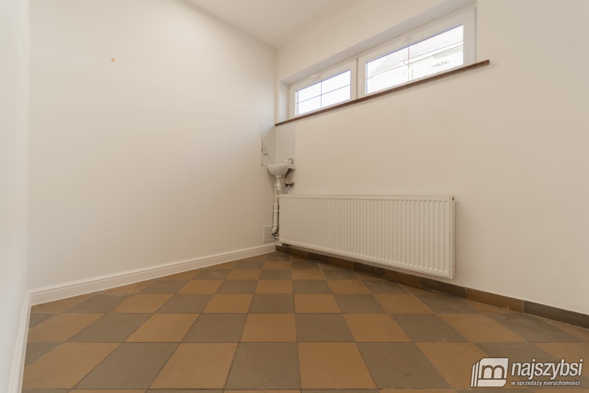 Goleniów- dom wolnostojący w centrum (26)