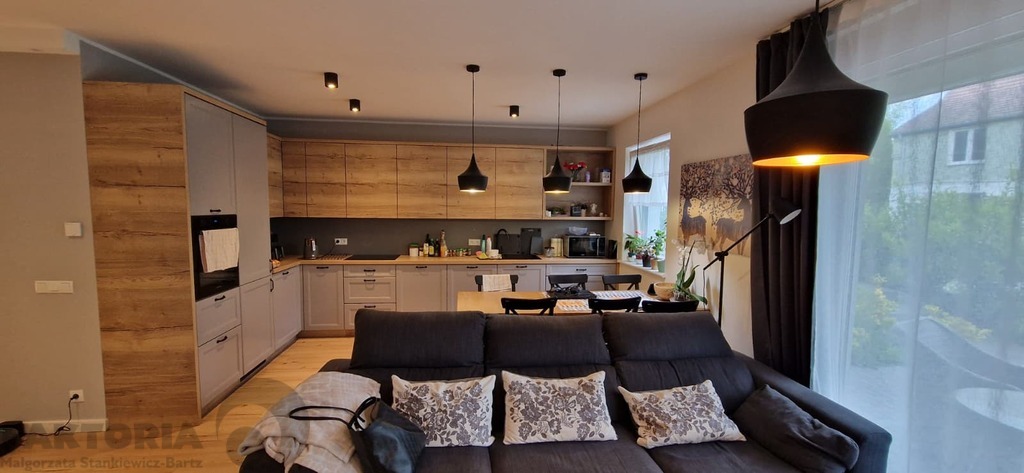 92m2, 4 pokoje + garaż + taras,6500 zł (1)