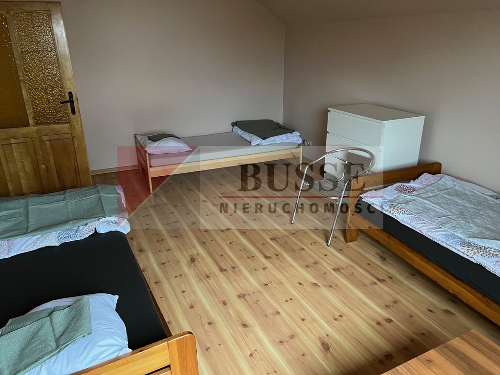 Duży dom dla pracowników- wiele pokoi, komfort (6)