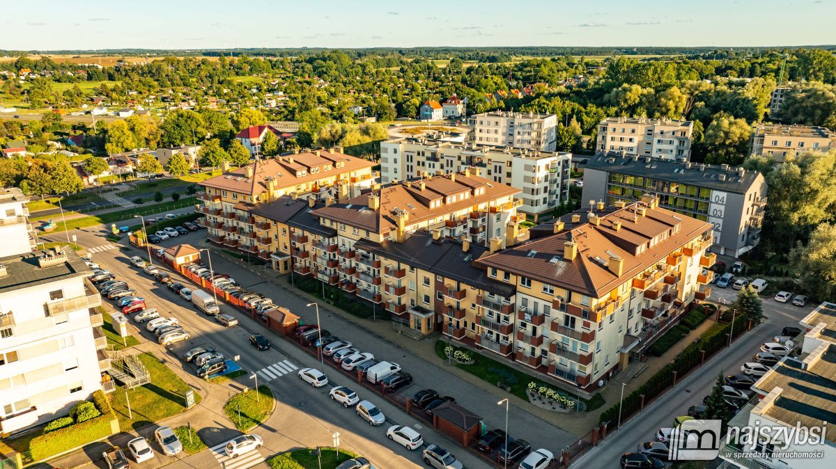 KOŁOBRZEG-piękne mieszkanie z garażem w cenie (18)