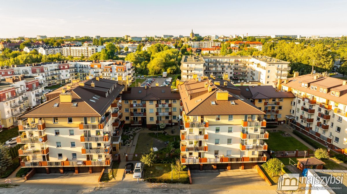 KOŁOBRZEG-piękne mieszkanie z garażem w cenie (20)