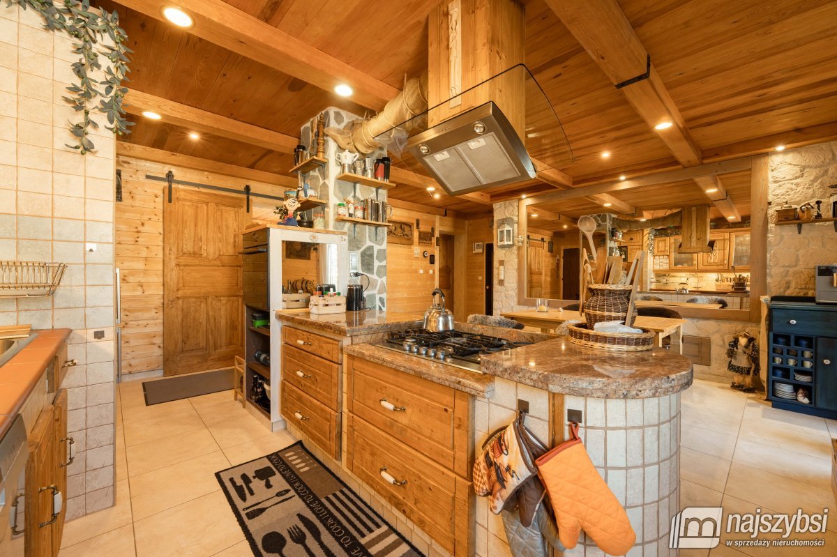 KOŁOBRZEG-piękne mieszkanie z garażem w cenie (6)