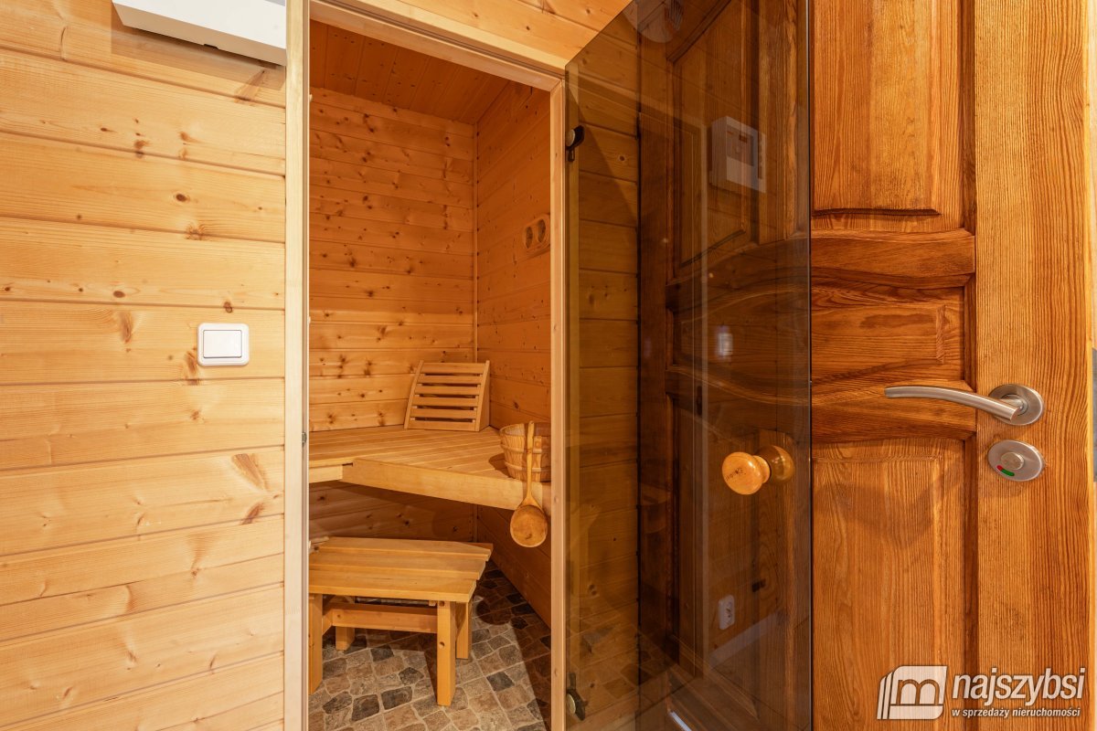 KOŁOBRZEG-piękne mieszkanie z garażem w cenie (9)